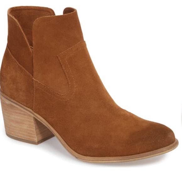 Nordstrom Brice Notched Bootie